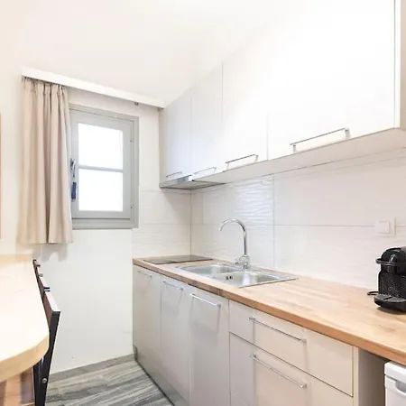 Swell S10 Maisonette With Private Jacuzzi In * Naousa (Paros)