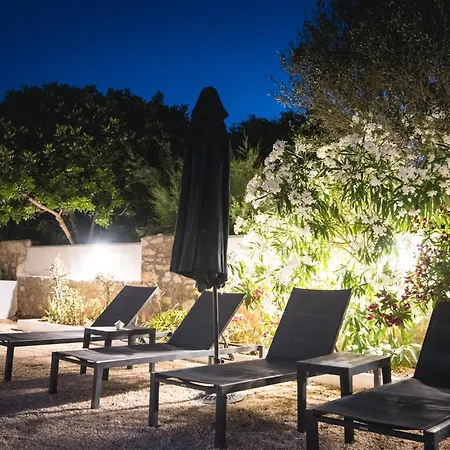 Swell S10 Maisonette With Private Jacuzzi In * 나오우사